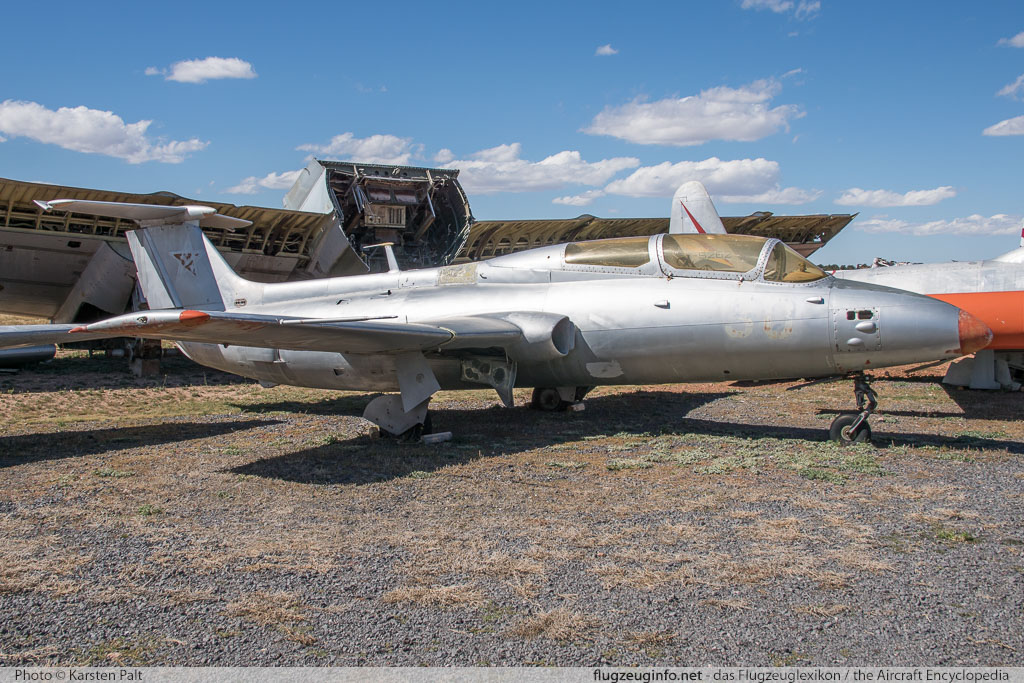 Aero L-29 Delfin  N495D 993219 Planes of Fame Air Museum Valle Valle, AZ 2016-10-11 � Karsten Palt, ID 13272