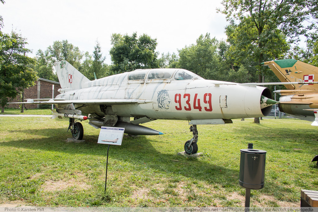 Mikoyan Gurevich MiG-21UM Polish Air Force 9349 516999349 Polish Aviation Museum Krakow 2015-08-22 � Karsten Palt, ID 11630