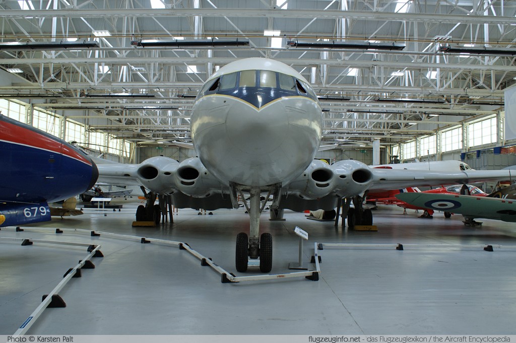 De Havilland DH 106 Comet 1XB G-APAS 06022 Royal Air Force Museum Cosford Shifnal, Shropshire 2013-05-17 � Karsten Palt, ID 6679 De Havilland DH 106 Comet 1XB G-APAS 06022 Royal Air Force Museum Cosford Shifnal, Shropshire 2013-05-17 � Karsten Palt, ID 6679