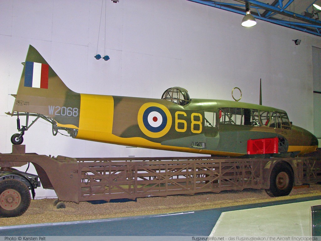 AVRO Anson I  W2068  Royal Air Force Museum London-Hendon 2008-07-16 � Karsten Palt, ID 1281