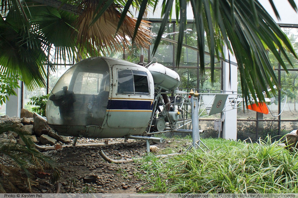 Kawasaki KH-4 Royal Thai Air Force (RTAF) 2040 Royal Thai Air Force Museum Bangkok 2013-02-09 � Karsten Palt, ID 6447 Kawasaki KH-4 Royal Thai Air Force (RTAF) 2040 Royal Thai Air Force Museum Bangkok 2013-02-09 � Karsten Palt, ID 6447