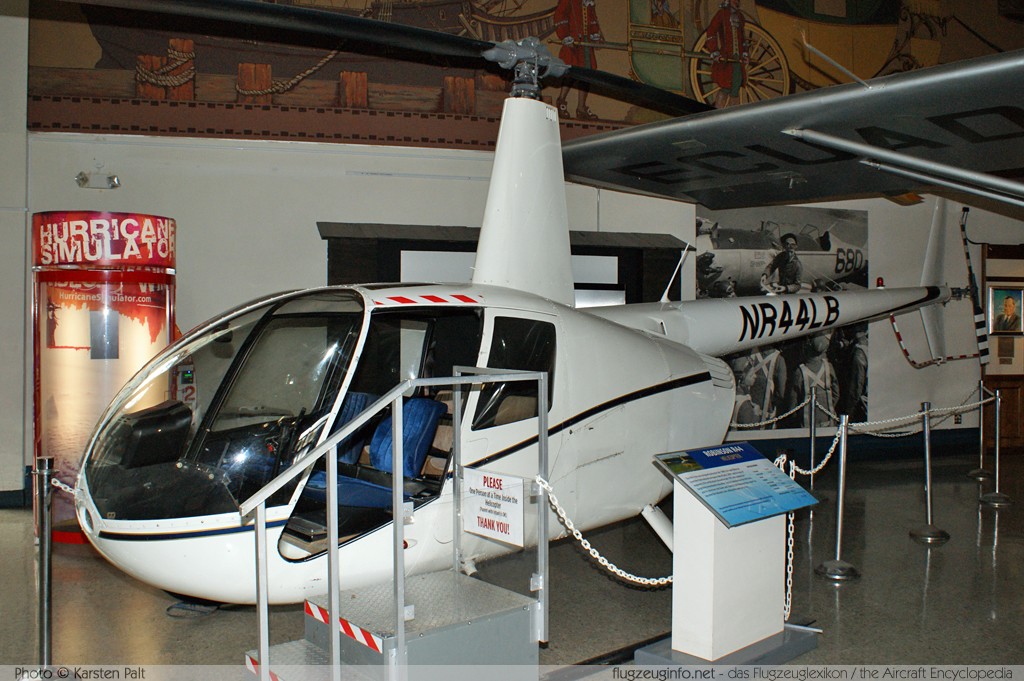 Robinson R44 Raven I NR44LB San Diego Air and Space Museum San Diego, CA 2012-06-14 � Karsten Palt, ID 6176 Robinson R44 Raven I NR44LB San Diego Air and Space Museum San Diego, CA 2012-06-14 � Karsten Palt, ID 6176