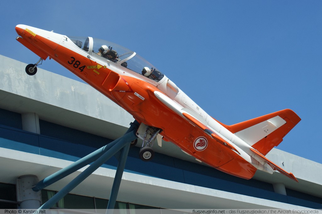 SIAI-Marchetti S-211 Republic of Singapore Air Force (RSAF) 384 008/02-005 Republic of Singapore Air Force Museum Singapore 2012-04-27 � Karsten Palt, ID 5537 SIAI-Marchetti S-211 Republic of Singapore Air Force (RSAF) 384 008/02-005 Republic of Singapore Air Force Museum Singapore 2012-04-27 � Karsten Palt, ID 5537