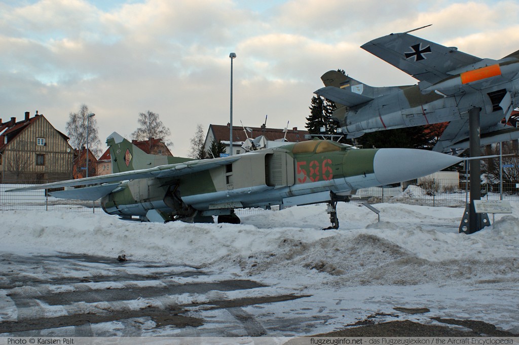 Mikoyan Gurevich MiG-23MF NVA - LSK/LV 586 0390213096 Museum für Luftfahrt und Technik Wernigerode 2011-01-02 ï¿½ Karsten Palt, ID 4458