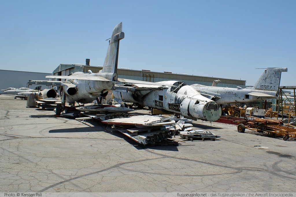      Yanks Air Museum Chino, CA 2012-06-12 � Karsten Palt, ID 6362